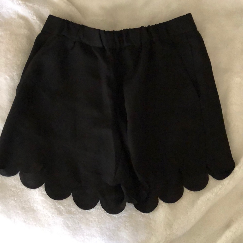 Black Scolloped Madewell Shorts